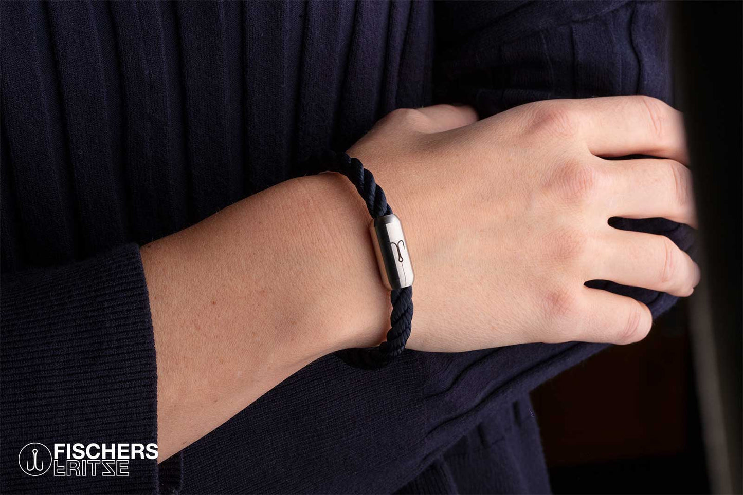 Crab emilia - navy blue twisted