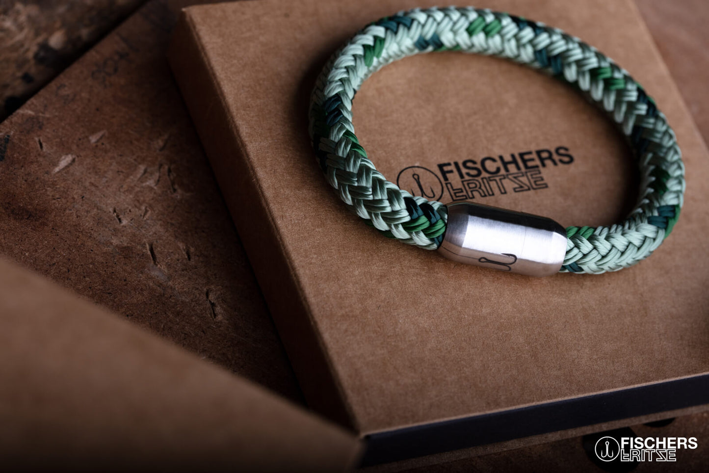 Mackerel bjarne - pastel green grass green dark green